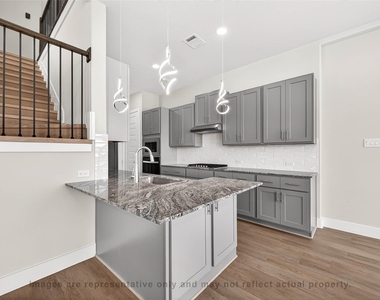 10719 Mason Rd - Photo Thumbnail 5