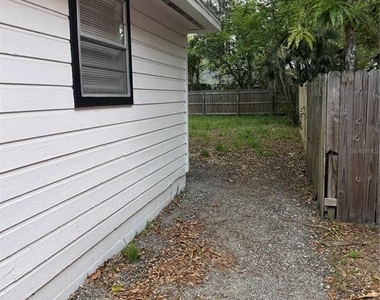 2016 E Clifton Street - Photo Thumbnail 26