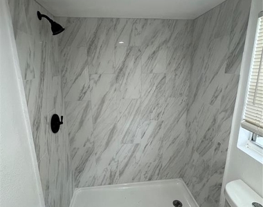2016 E Clifton Street - Photo Thumbnail 20