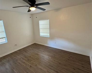 2016 E Clifton Street - Photo Thumbnail 21