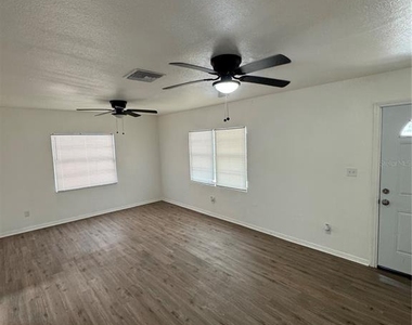 2016 E Clifton Street - Photo Thumbnail 4