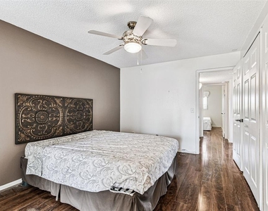 2455 Finlandia Lane - Photo Thumbnail 32