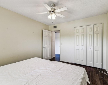 2455 Finlandia Lane - Photo Thumbnail 26