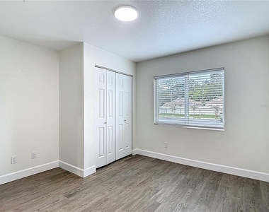 326 S Grosse Avenue - Photo Thumbnail 34
