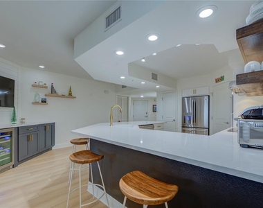 5353 Gulf Boulevard - Photo Thumbnail 7