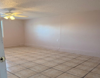 1327 43rd Street S - Photo Thumbnail 9