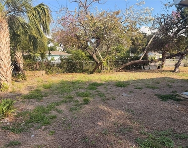 1327 43rd Street S - Photo Thumbnail 5