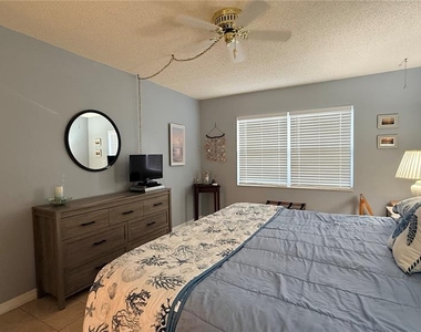 3668 Trophy Boulevard - Photo Thumbnail 13