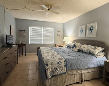 3668 Trophy Boulevard - Photo Thumbnail 12