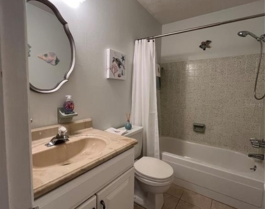 3668 Trophy Boulevard - Photo Thumbnail 23