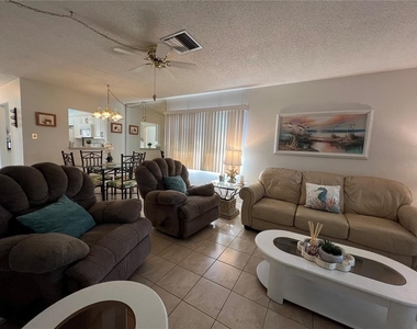 3668 Trophy Boulevard - Photo Thumbnail 6