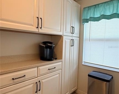 3668 Trophy Boulevard - Photo Thumbnail 13