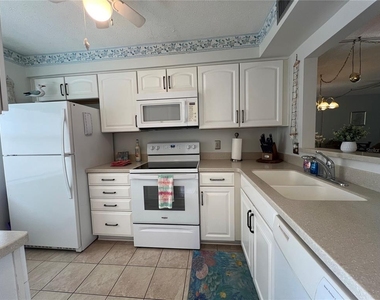 3668 Trophy Boulevard - Photo Thumbnail 9