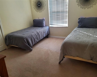 8965 Cat Palm Road - Photo Thumbnail 15