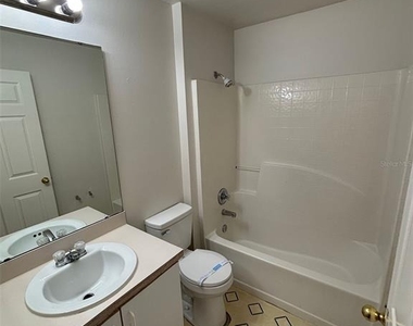 205 Churchill Court - Photo Thumbnail 16