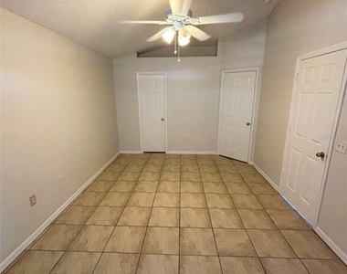 205 Churchill Court - Photo Thumbnail 13