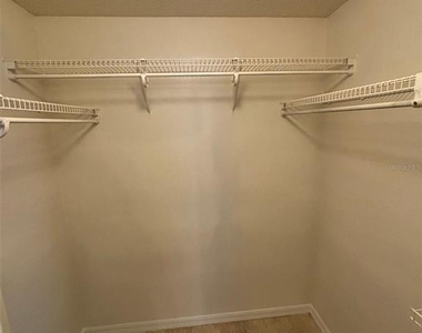 205 Churchill Court - Photo Thumbnail 15