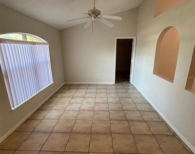 205 Churchill Court - Photo Thumbnail 2