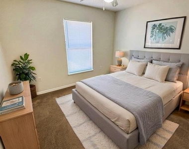 205 Churchill Court - Photo Thumbnail 7