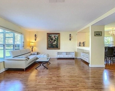 12827 Oulton Circle - Photo Thumbnail 2