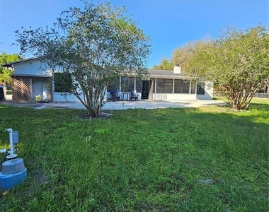 1745 Foxcreek Lane - Photo Thumbnail 46