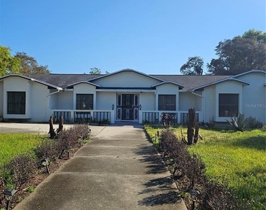 1745 Foxcreek Lane - Photo Thumbnail 3