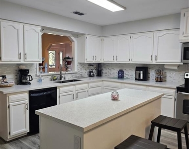 1745 Foxcreek Lane - Photo Thumbnail 13