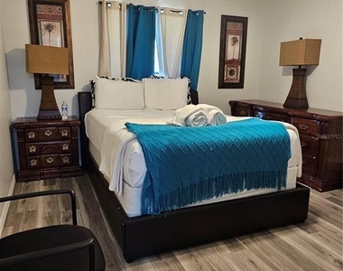 1745 Foxcreek Lane - Photo Thumbnail 29