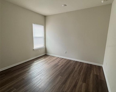 6350 Rover Way - Photo Thumbnail 8