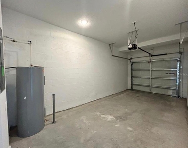 3019 Chantilly Drive - Photo Thumbnail 16