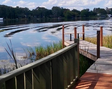915 W Oak Ridge Road - Photo Thumbnail 14