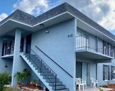 915 W Oak Ridge Road - Photo Thumbnail 1