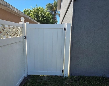 1851 Wimbledon Street - Photo Thumbnail 11