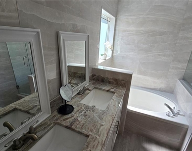 1851 Wimbledon Street - Photo Thumbnail 19