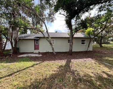 107 Oakland Drive - Photo Thumbnail 1