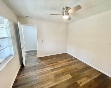 80 Windtree Lane - Photo Thumbnail 16