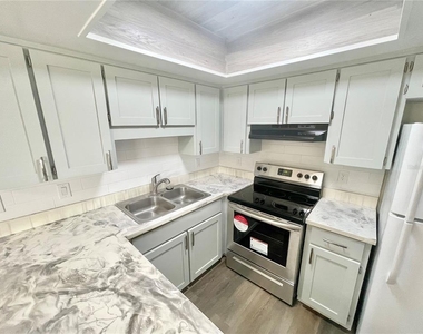 80 Windtree Lane - Photo Thumbnail 11