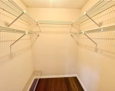 80 Windtree Lane - Photo Thumbnail 19