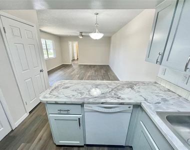 80 Windtree Lane - Photo Thumbnail 9