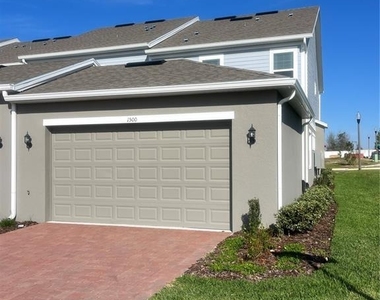 1500 Silver Lining Way - Photo Thumbnail 16