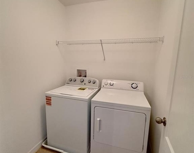 1335 Priory Circle - Photo Thumbnail 31