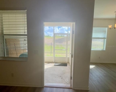 1335 Priory Circle - Photo Thumbnail 30