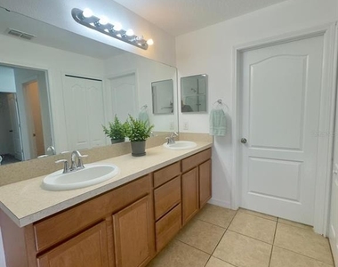 1335 Priory Circle - Photo Thumbnail 18
