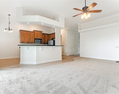 132 Orange Ave - Photo Thumbnail 11