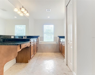 132 Orange Ave - Photo Thumbnail 36