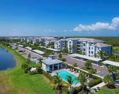 14161 Heritage Landing Boulevard - Photo Thumbnail 32