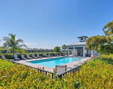14161 Heritage Landing Boulevard - Photo Thumbnail 30