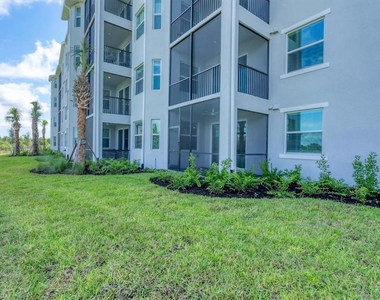 14161 Heritage Landing Boulevard - Photo Thumbnail 26