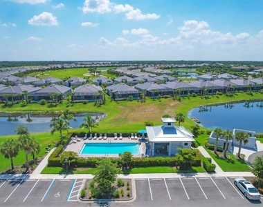 14161 Heritage Landing Boulevard - Photo Thumbnail 31
