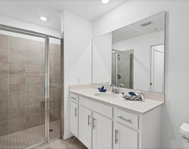 14161 Heritage Landing Boulevard - Photo Thumbnail 17